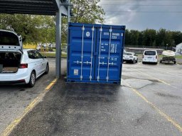 18container